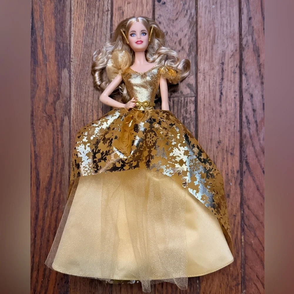 2020 Holiday Signature Barbie Doll Blonde Hair Mattel Gold Gown Dress